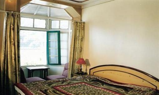 фото отеля Elphinstone Hotel Nainital