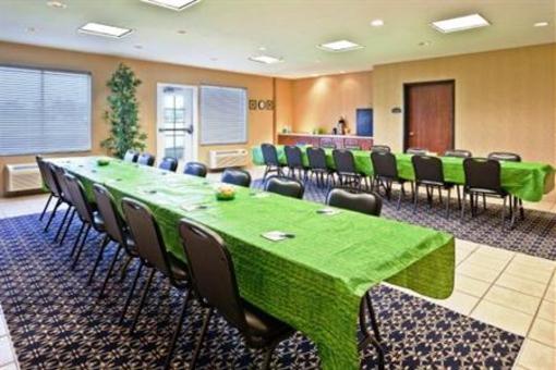фото отеля Holiday Inn Express Paragould