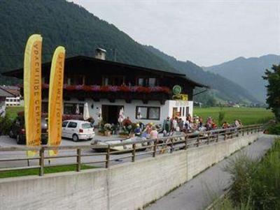 фото отеля Sport Hotel Mountain High Kirchdorf in Tirol