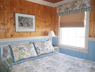 фото отеля Amelia Oceanfront Bed & Breakfast