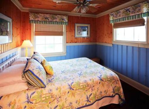 фото отеля Amelia Oceanfront Bed & Breakfast