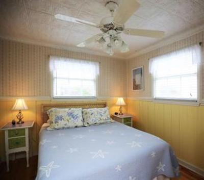 фото отеля Amelia Oceanfront Bed & Breakfast