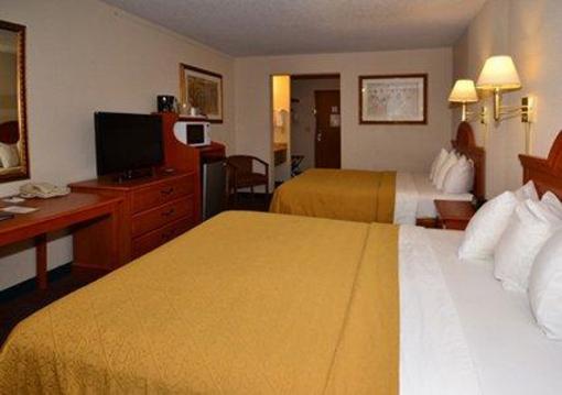 фото отеля Quality Inn & Suites Lacey