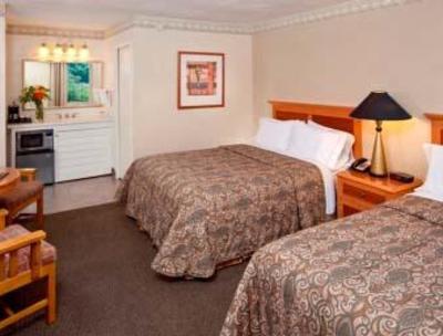 фото отеля Days Hotel Circle by SeaWorld