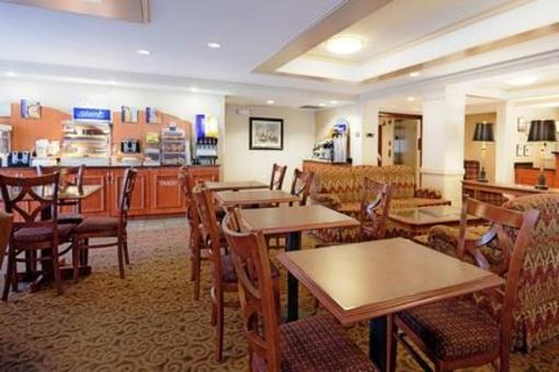 фото отеля Holiday Inn Express Auburn