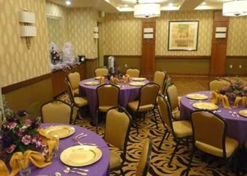фото отеля Hampton Inn & Suites - Riverside Corona East