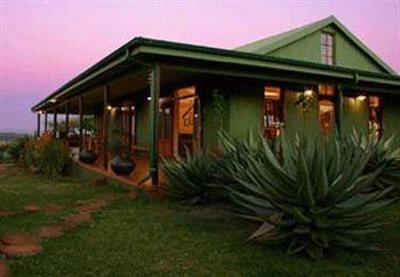 фото отеля Three Tree Hill Lodge