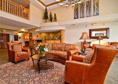 фото отеля Quality Suites at Evergreen Parkway