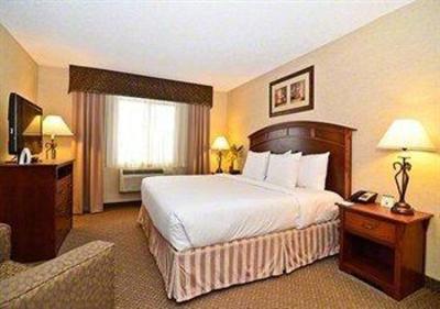 фото отеля Quality Suites at Evergreen Parkway