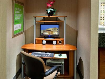 фото отеля La Quinta Inn & Suites Chicago-Northshore