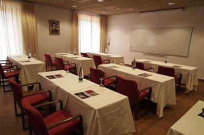 фото отеля Monestir de les Avellanes Hotel Os de Balaguer