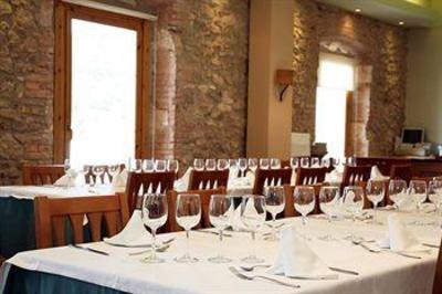 фото отеля Monestir de les Avellanes Hotel Os de Balaguer