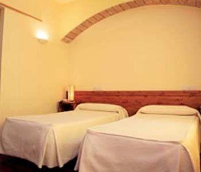 фото отеля Monestir de les Avellanes Hotel Os de Balaguer