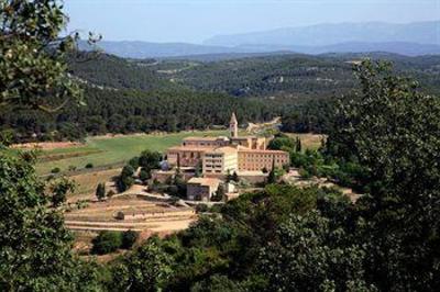 фото отеля Monestir de les Avellanes Hotel Os de Balaguer