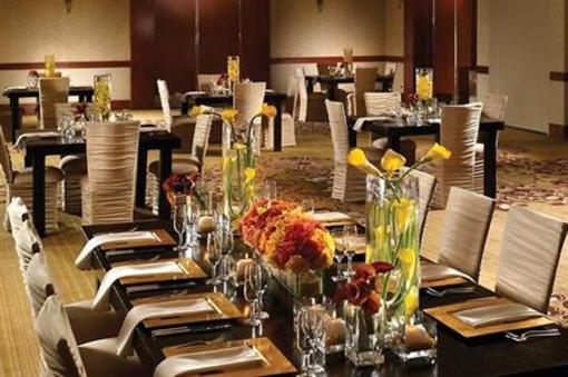 фото отеля Warner Center Marriott Woodland Hills