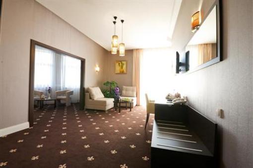фото отеля Ark Palace Hotel Apartments