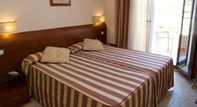 фото отеля Hostal Residencia Torrijos Cheste