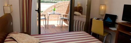 фото отеля Hostal Residencia Torrijos Cheste