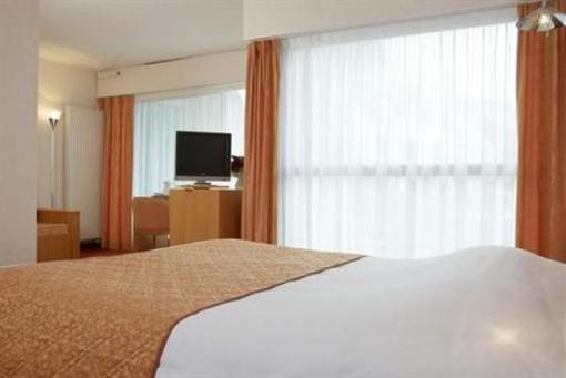 фото отеля Thalasstonic Hotel Roscoff