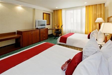 фото отеля Crowne Plaza Hotel Maruma Hotel & Casino