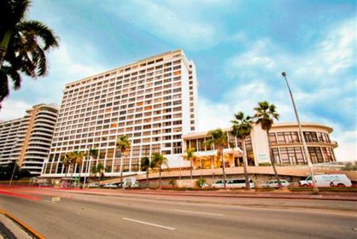 фото отеля New Point Miami Beach Apartments