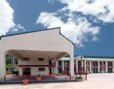 фото отеля Econo Lodge Inn & Suites North