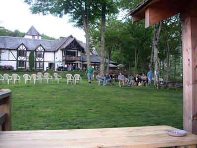 фото отеля Beech Alpen Inn
