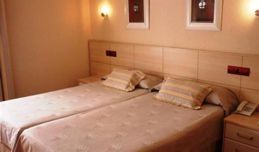 фото отеля Hostal El Cano De Alpedrete