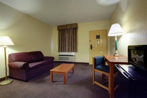 фото отеля Americas Best Value Inn & Suites Senatobia MS