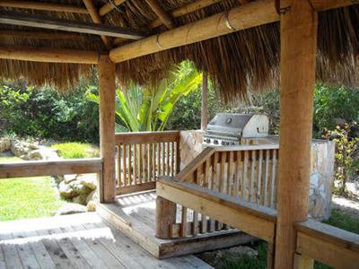 фото отеля Seashell Suites