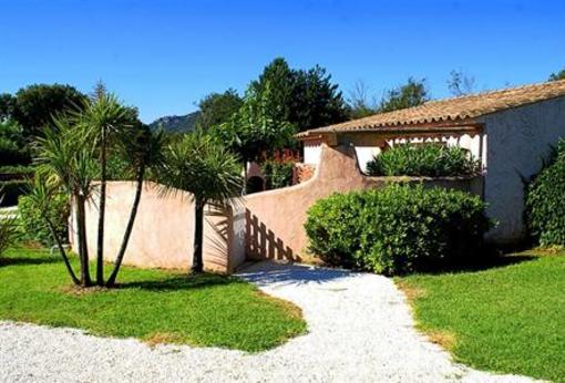 фото отеля Residence Marina di Santa Giulia