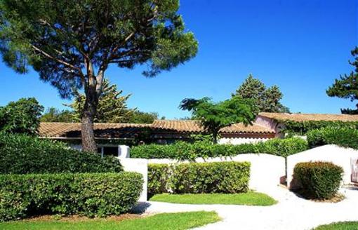 фото отеля Residence Marina di Santa Giulia