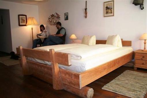 фото отеля Hotelchen Dollacher Dorfwirtshaus Grosskirchheim