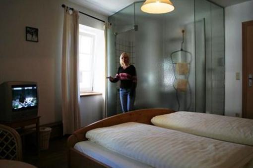 фото отеля Hotelchen Dollacher Dorfwirtshaus Grosskirchheim