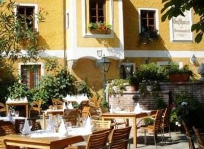 фото отеля Hotel Weingasthof Donauwirt