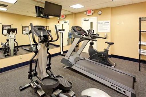 фото отеля Holiday Inn Express Hotel & Suites Lathrop