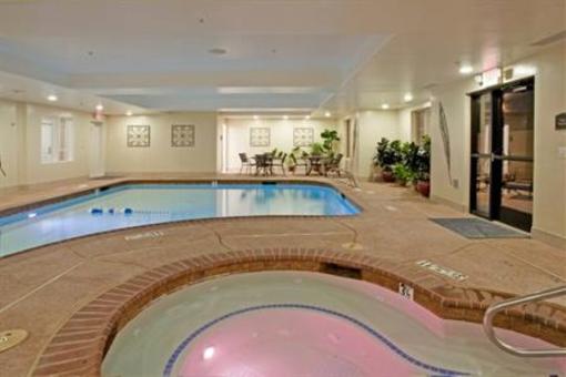 фото отеля Holiday Inn Express Hotel & Suites Lathrop