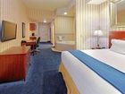 фото отеля Holiday Inn Express Hotel & Suites Lathrop