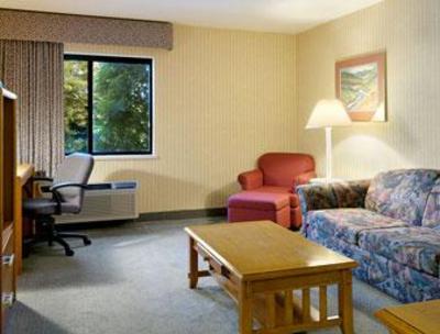 фото отеля Baymont Inn Bridgeport