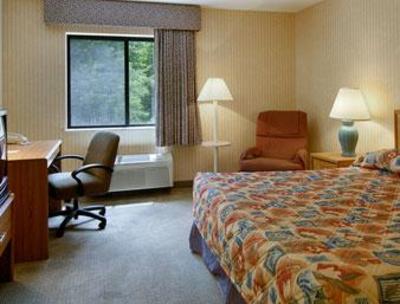 фото отеля Baymont Inn Bridgeport