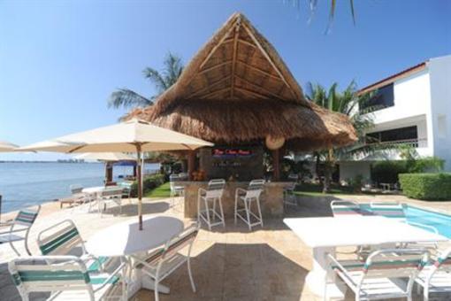 фото отеля Suites Sina