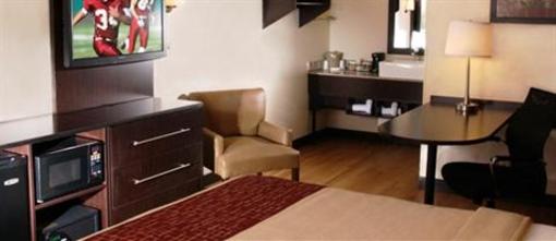 фото отеля Red Roof Inn Chicago Downers Grove