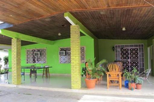 фото отеля Bambu Hostel David