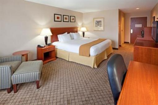 фото отеля Holiday Inn Express Hotel & Suites Tilton