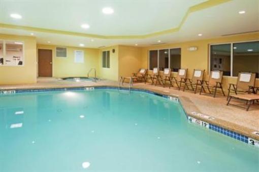 фото отеля Holiday Inn Express Hotel & Suites Tilton