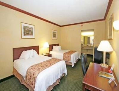 фото отеля Super 8 Asheville