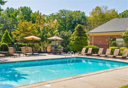 фото отеля Courtyard by Marriott Tinton Falls