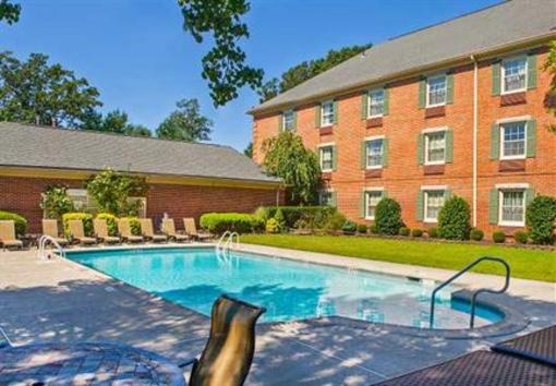 фото отеля Courtyard by Marriott Tinton Falls