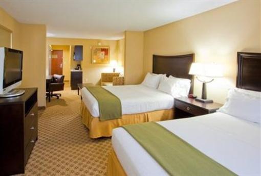 фото отеля Holiday Inn Express Hotel & Suites Chestertown