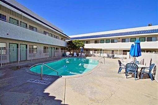 фото отеля Motel 6 Palm Springs North
